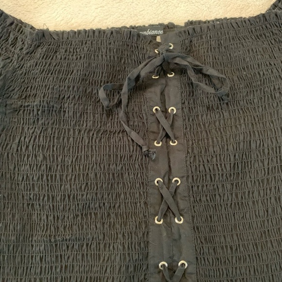 Ambiance On or Off Shoulder smocked Short sleeve Tie Front crop top Size M - Picture 12 of 15